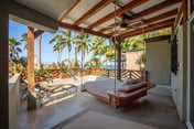 Beautiful 3BR Beachfront Townhome W/ Penthouse Master Suite Casa Tocayo Vista