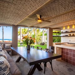 Casa Palmar · Perfect 4 BR Beachfront Townhome, with amazing sunset and ocean views.