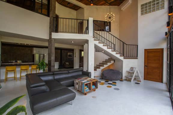 One Of A Kind Beautiful Home 5-minutes From Town - Image 3